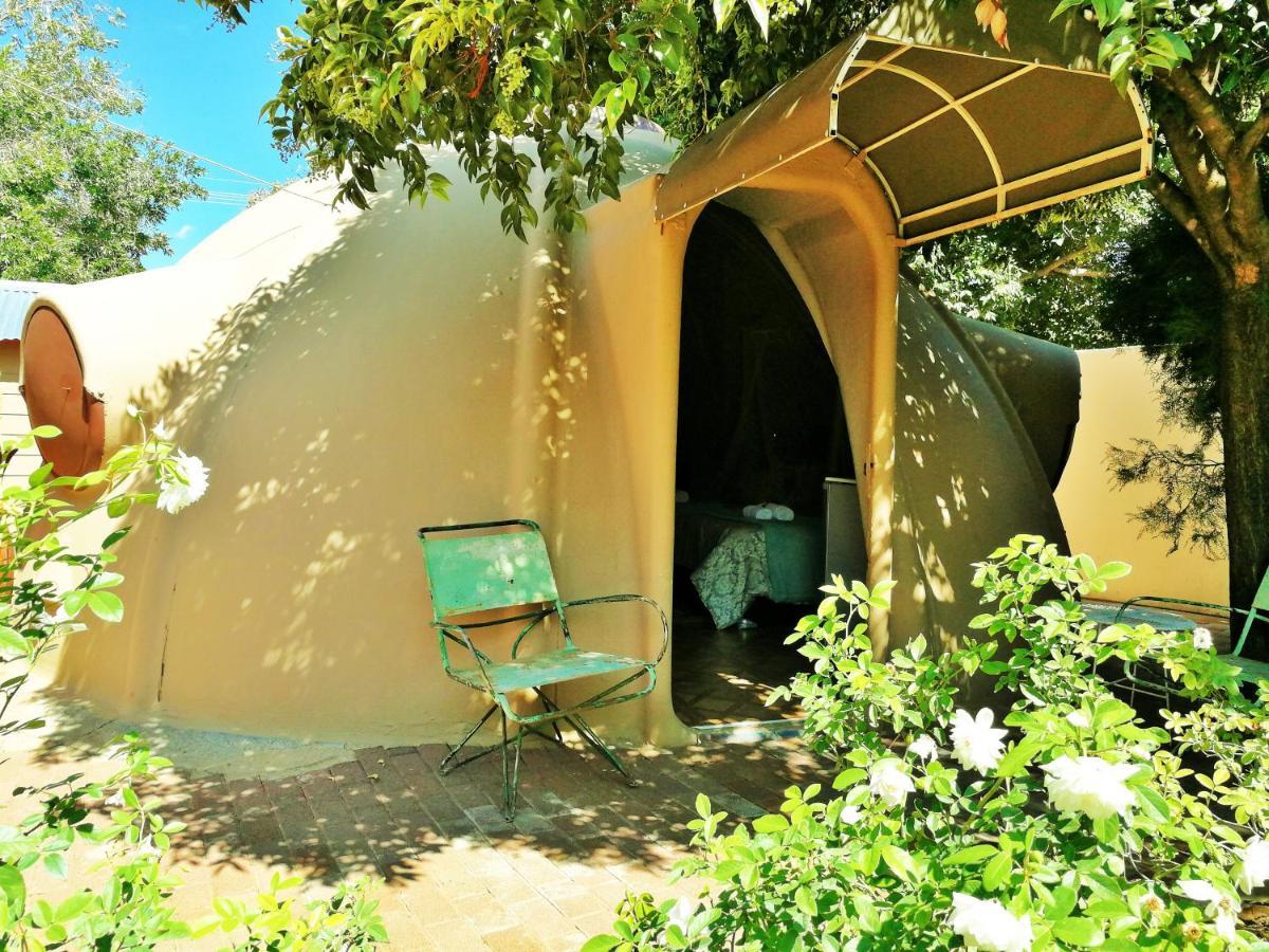 Safari Guesthouse Vryburg エクステリア 写真